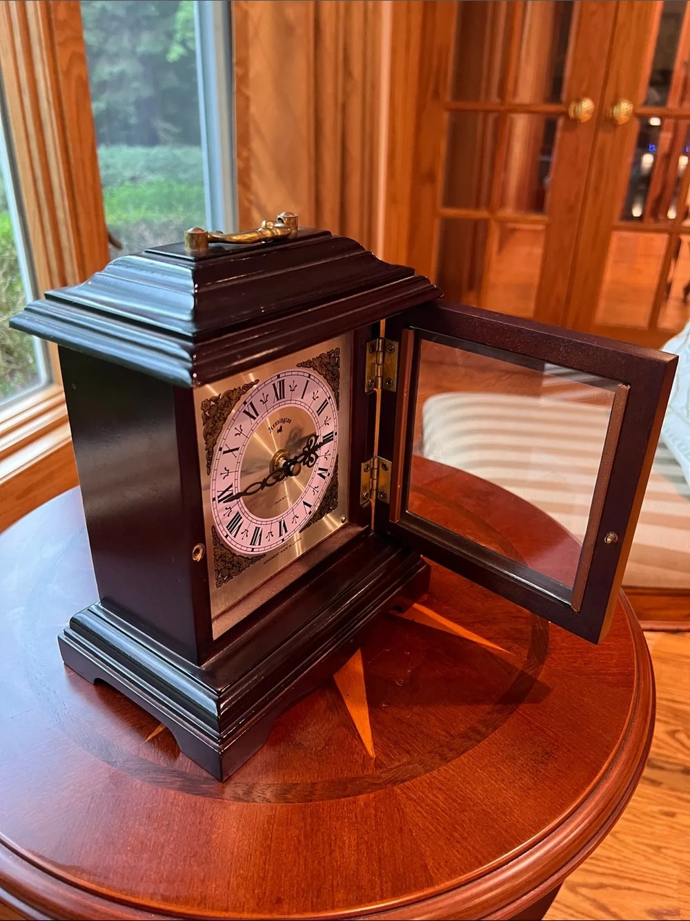 Classic Table Clock in Dark Brown
